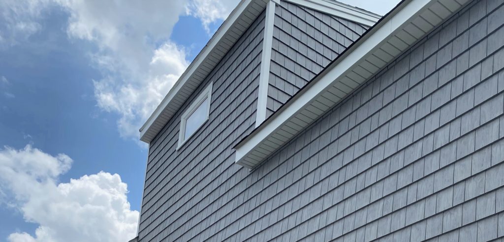 Cedar Shingle Look Vinyl Siding Benefits Marshall Bandr Roofing Windows And Siding 8327